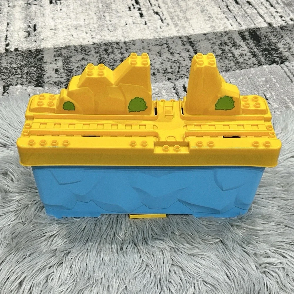 Mega Bloks #10519 Thomas & Friends‎ Busy Day at the Quarry